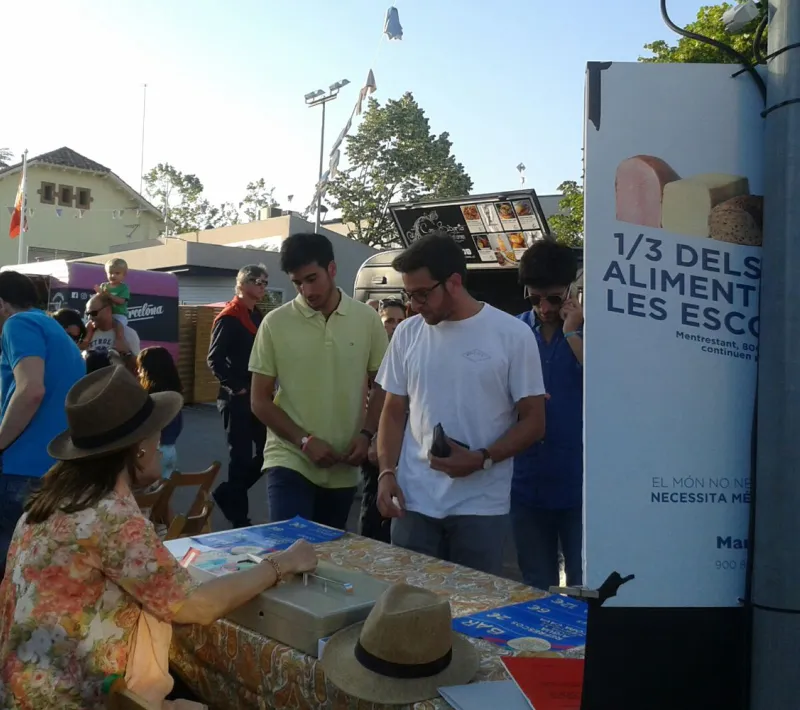 Zona donde se podían adquirir los tickets para consumir en los food trucks
