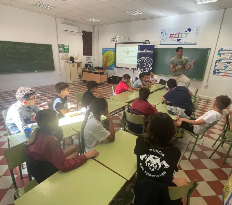 Cooperación y justicia: valores a través de la robótica