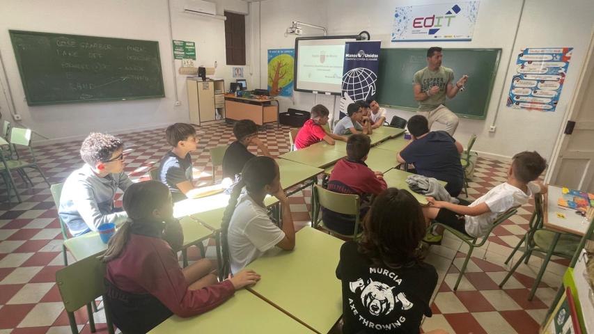Cooperación y justicia: valores a través de la robótica