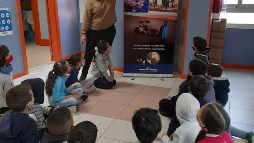 Exposición "Cuidemos el Planeta" en el CP Sierra Oeste de Sta. María de la Alameda (Madrid)