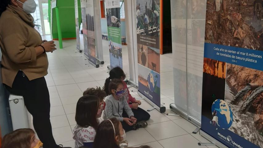 Exposición "Cuidemos el Planeta" en el CP Sierra Oeste de Sta. María de la Alameda (Madrid)