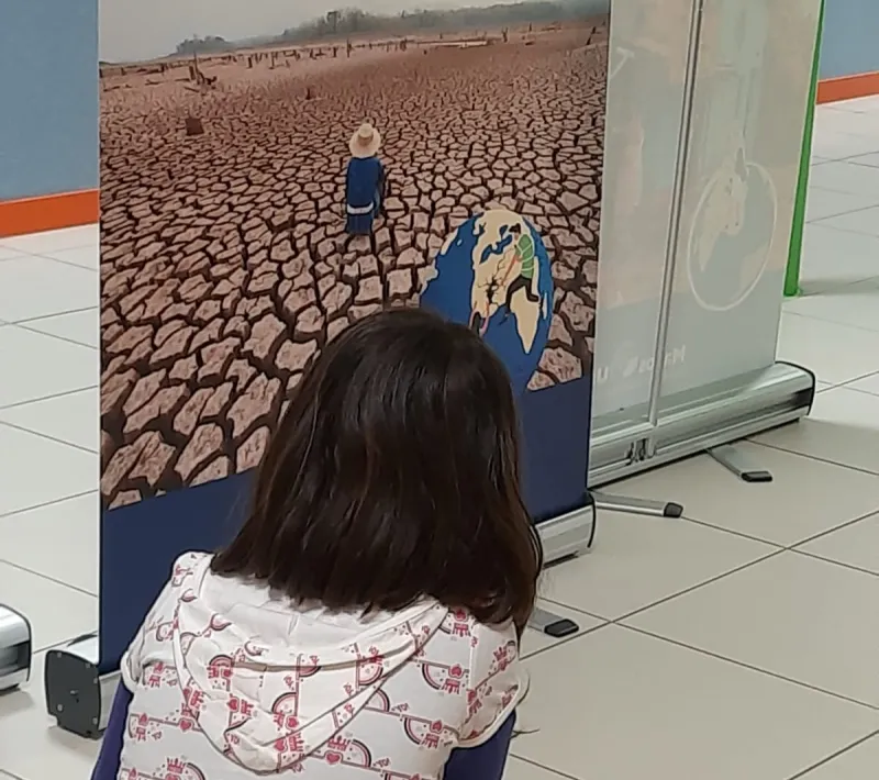 Exposición "Cuidemos el Planeta" en el CP Sierra Oeste de Sta. María de la Alameda (Madrid)