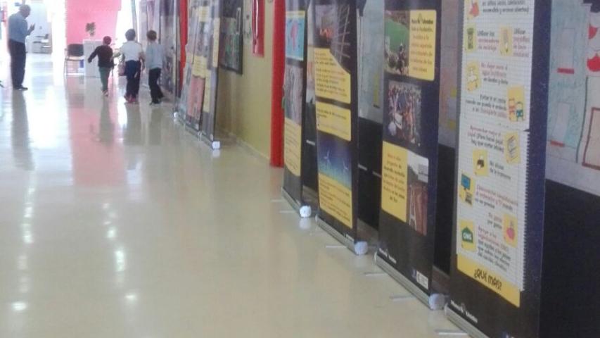 exposicion pobreza y cambio climatico en colegio sta. catalina de majadahonda mu18