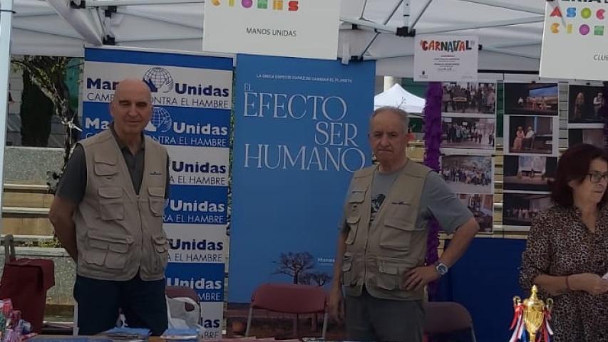 Stand de Manos Unidas en la Feria de las Asociaciones de Alcobendas 2024
