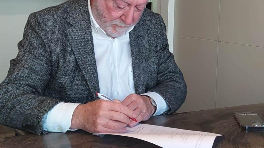 firma aza manos unidas 2