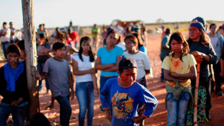 La lucha en defensa del territorio de los indígenas guaraní-kaiowá