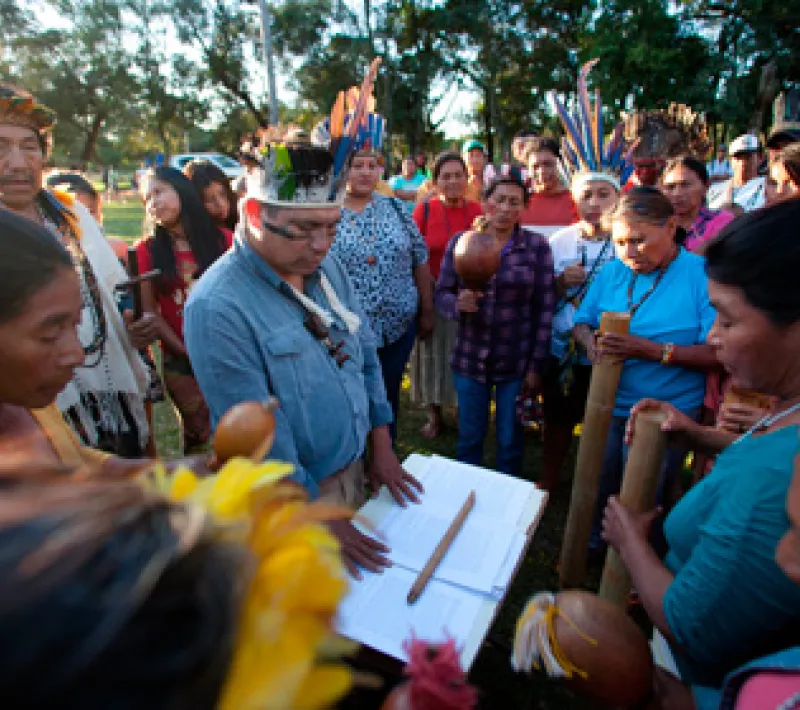 La lucha en defensa del territorio de los indígenas guaraní-kaiowá