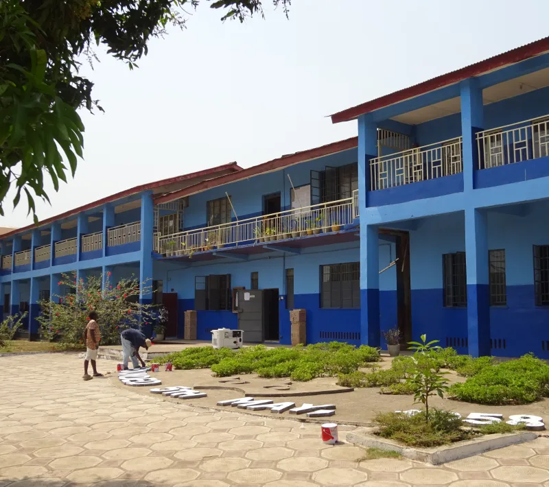 Favorecimiento del acceso universal y equitativo a educación secundaria en Borborkomboh. Sierra Leona.