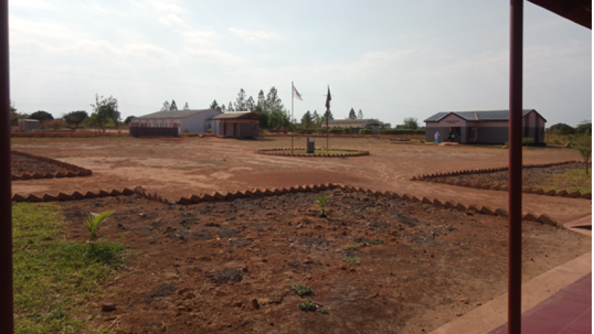 Vista general de las instalaciones de la escuela de Mufumbwe en Zambia