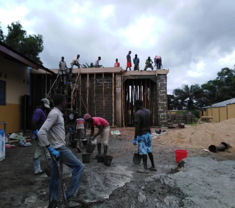 Favorecimiento del acceso universal y equitativo a educación secundaria en Borborkomboh. Sierra Leona.