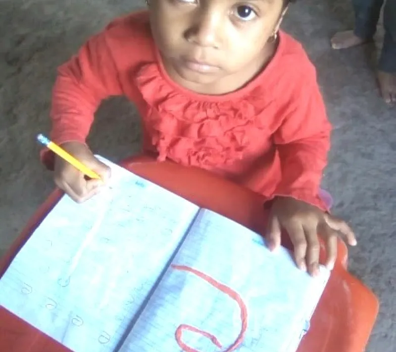 El Ayuntamiento de Onteniente colabora con Manos Unidas para escolarizar a niños de Honduras.