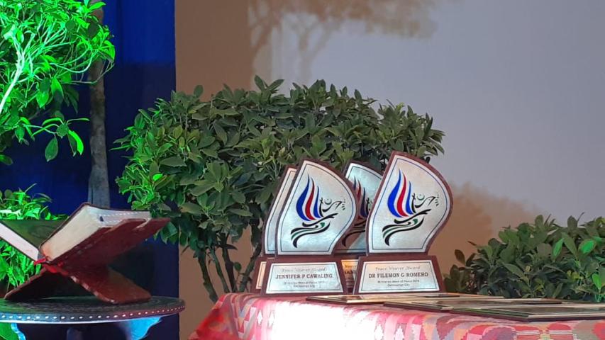 Foto Manos Unidas - Premios Tejedores de Paz
