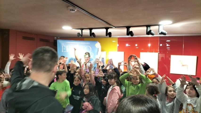 foto ninos y autores