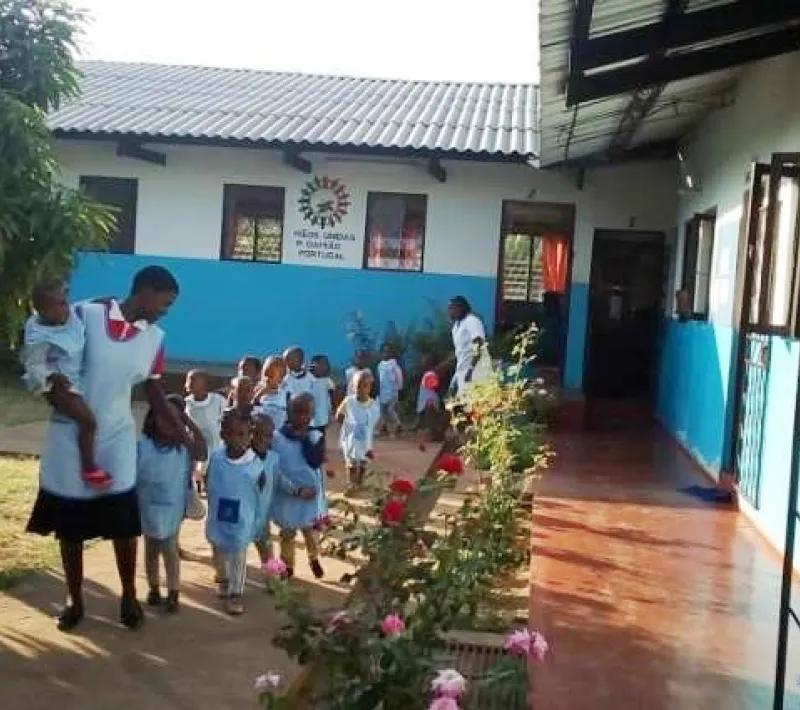 La empresa valenciana Gestinmédica apoya la educación de calidad en una escuela de Mozambique