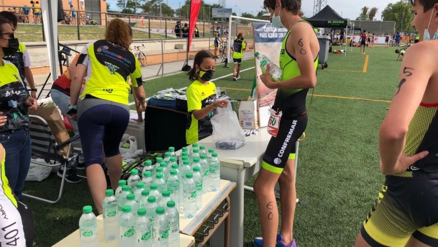 i triatlon de parla avituallamiento