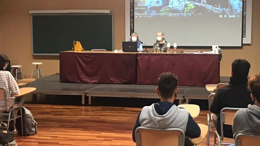 El IES Rascanya ha acogido a voluntarias de Manos Unidas Valencia para dar charlas sobre la situación en África.