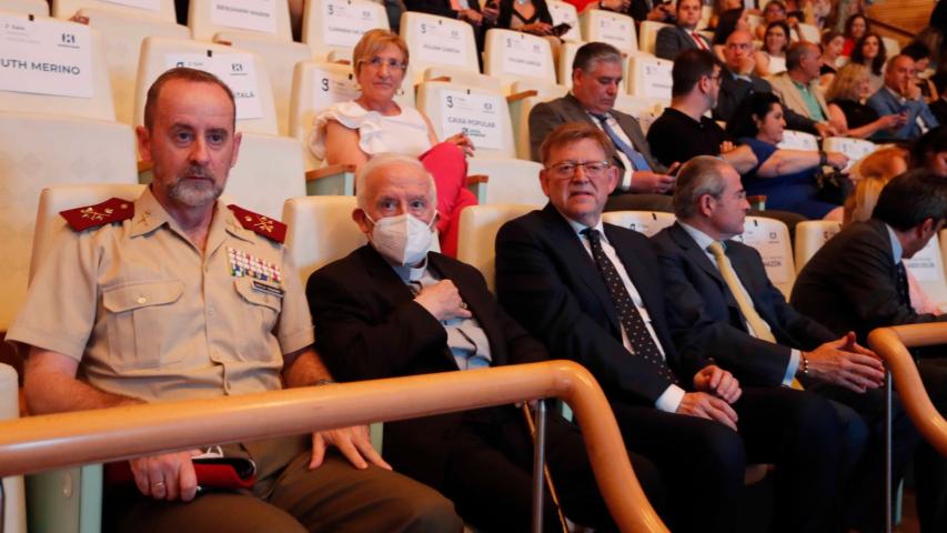 Invitados a la gala entre los que se encuentran el Arzobispo Antonio Cañizares y el presidente de la Generalitat Valenciana Ximo Puig.