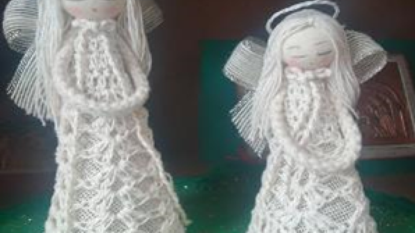 Formación a mujeres indígenas pobres conocer sus derechos y trabajar. Manos Unidas Valencia