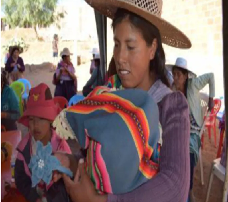 Formación a mujeres indígenas pobres conocer sus derechos y trabajar. Manos Unidas Valencia