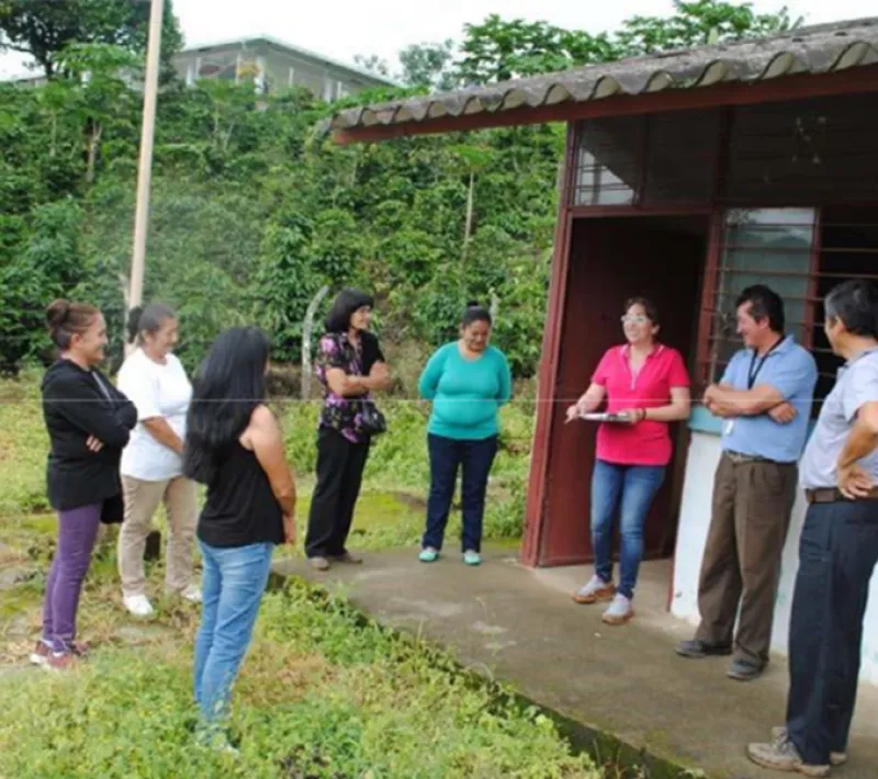 Agua potable y para riego para mejorar la producción agrícola a comunidades con altos índices de pobreza en Ecuador. Manos Unidas Valencia