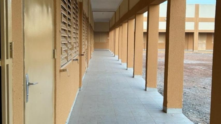 aulas exterior pasillo