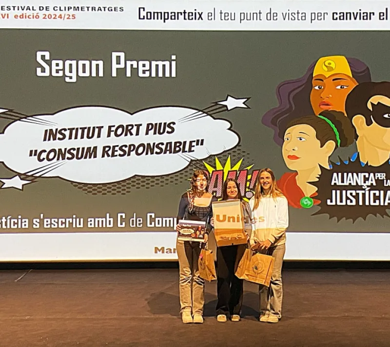 Alumnos del Institut Fort Piues, ganadores del 2o Premio
