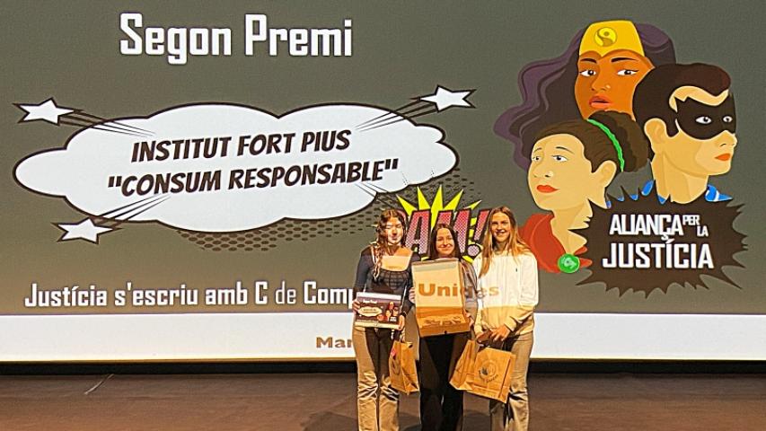 Alumnos del Institut Fort Piues, ganadores del 2o Premio