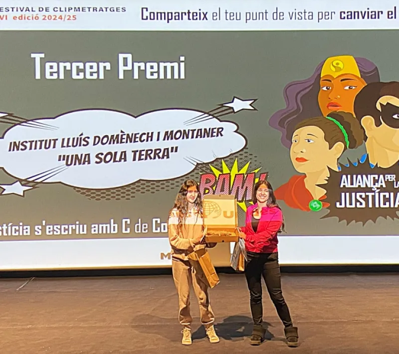 Alumnos del Institut Lluís Domènech i Montaner, ganadores del 3r Premio