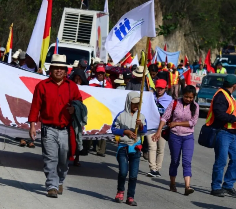 Foto de actividades sanitarias, formativas y de protesta social en Guatemala