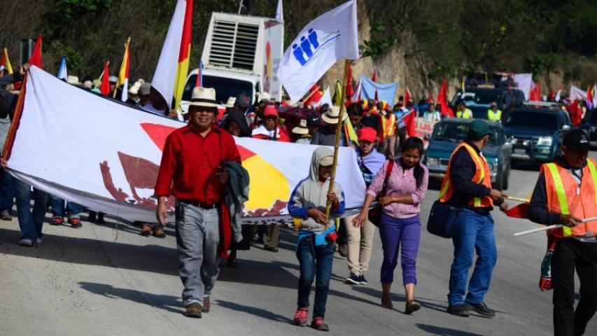 Foto de actividades sanitarias, formativas y de protesta social en Guatemala