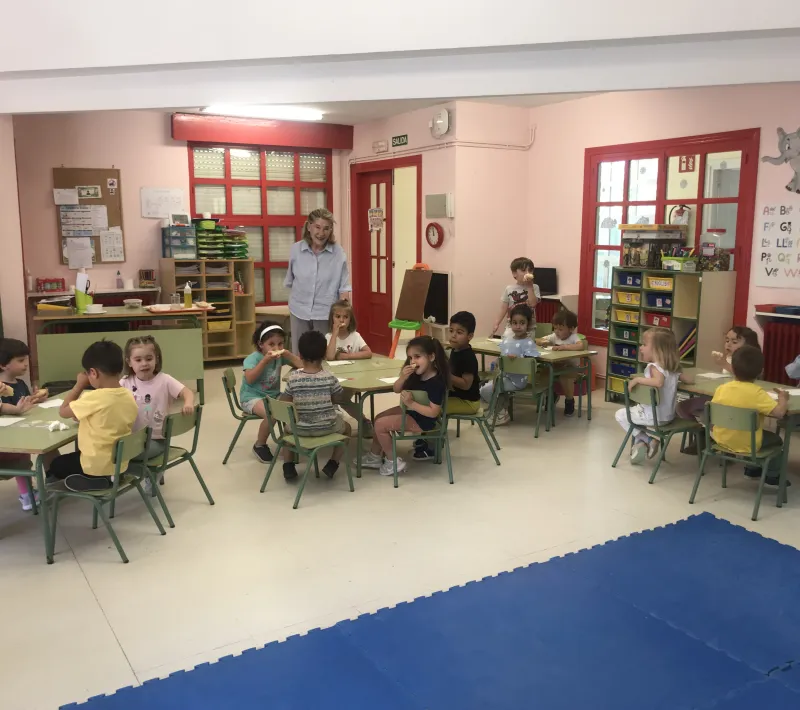 Bocadillo solidario el día 9 en "Parchís"  organizado por Manos Unidas.