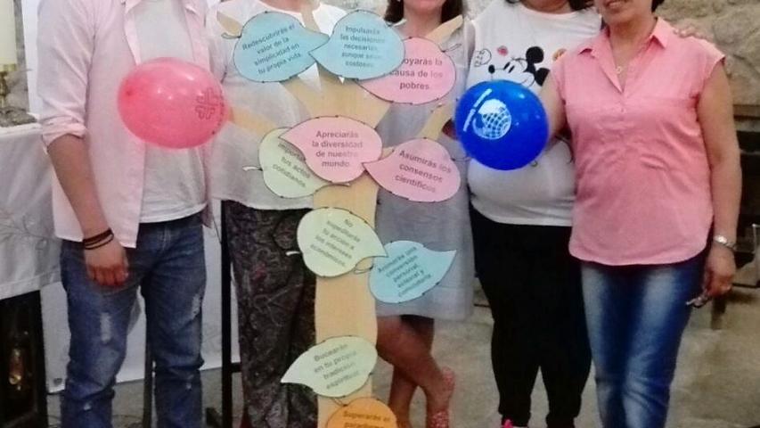 Voluntarios de Manos Unidas trabajando en actividades de la Organización. Foto: Manos Unidas