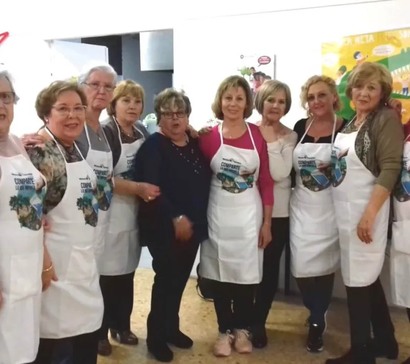 La delegación comarcal de Picanya de Manos Unidas Valencia celebra una merienda solidaria.