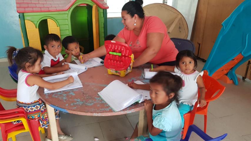 Acceso a la educación infantil inclusiva de niñas y niños en extrema pobreza de la periferia urbana de Tegucigalpa y de zonas rurales indígenas (Honduras).