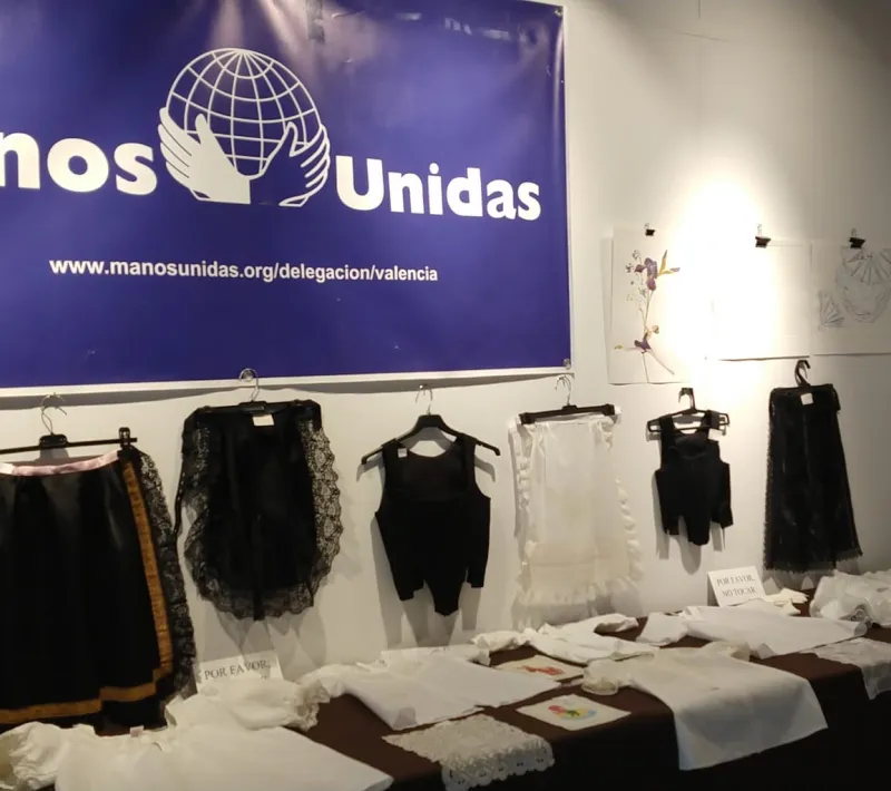 Rastrillo Solidario organizado por la comarcal de Requena de Manos Unidas Valencia.