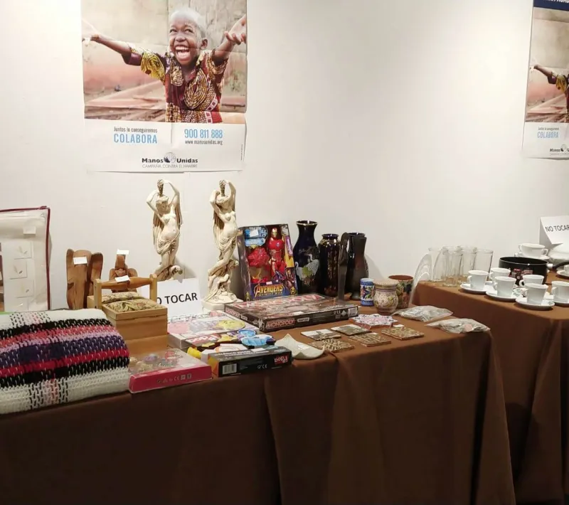 Rastrillo Solidario organizado por la comarcal de Requena de Manos Unidas Valencia.
