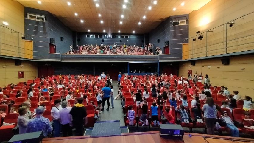 250 escolares de Caspe asistieran al concierto de FETEN FETEN en el Teatro Goya