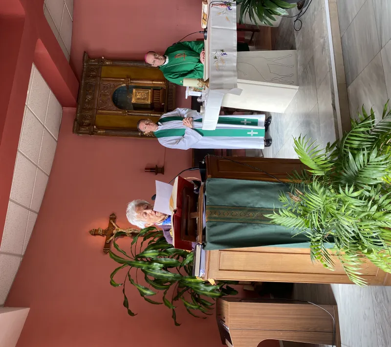 Nuestro Arzobispo Don Florencio Roselló nos acompaña en la misa de comienzo de curso de la delegación de Pamplona