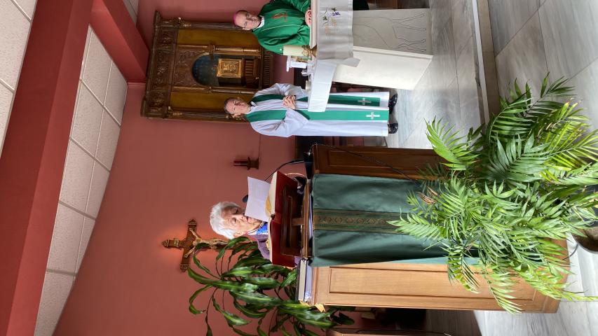 Nuestro Arzobispo Don Florencio Roselló nos acompaña en la misa de comienzo de curso de la delegación de Pamplona