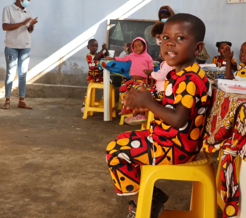 Proyecto Angola Toneletes de la Gratitud Cieza