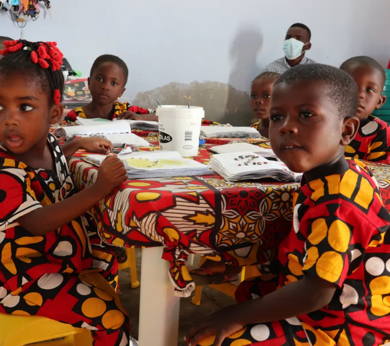 Proyecto Angola Toneletes de la Gratitud Cieza
