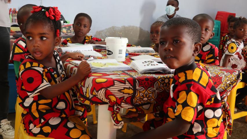 Proyecto Angola Toneletes de la Gratitud Cieza