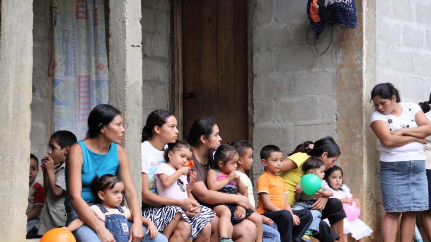 Fortaleciendo la salud en una barriada de Tegucigalpa. Foto:Manos Unidas/Marta Carreño