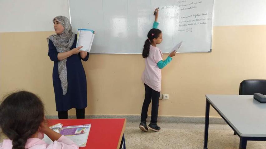 Niños y niñas comparten aulas en el Centro Baraka.