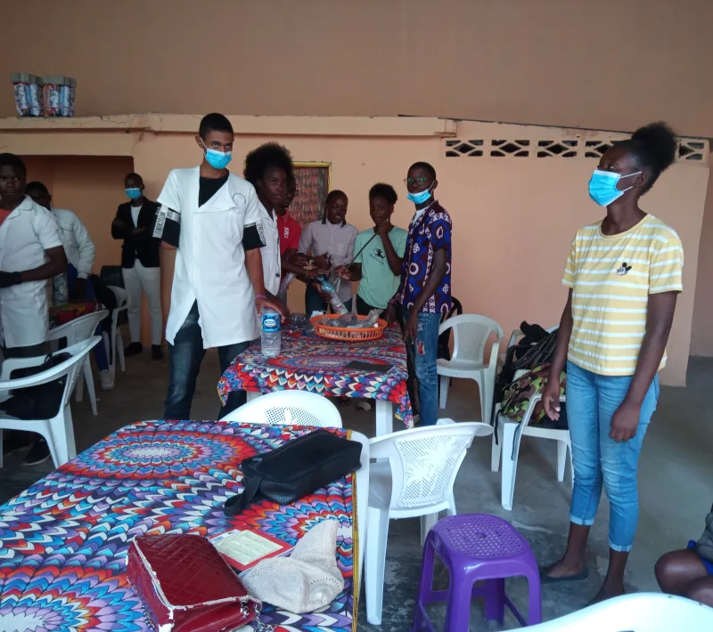 Proyecto Angola Toneletes de la Gratitud Cieza