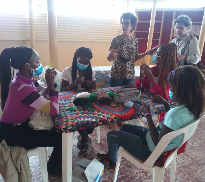 Proyecto Angola Toneletes de la Gratitud Cieza