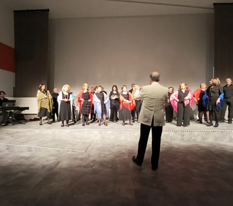 img 20251128 194300