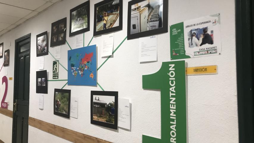 Exposición de Manos Unidas "Manos Agradecidas" en "Casa Nazaret"