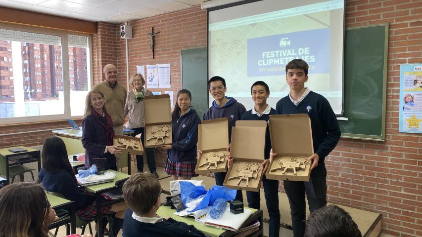 Entrega del segundo premio de Clipmetrajes en el Colegio San Cernin de Pamplona