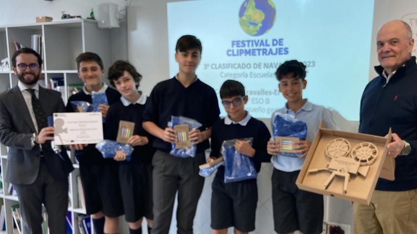Entrega del tercer premio de Clipmetrajes en el Colegio Miravalles - El Redín de Pamplona